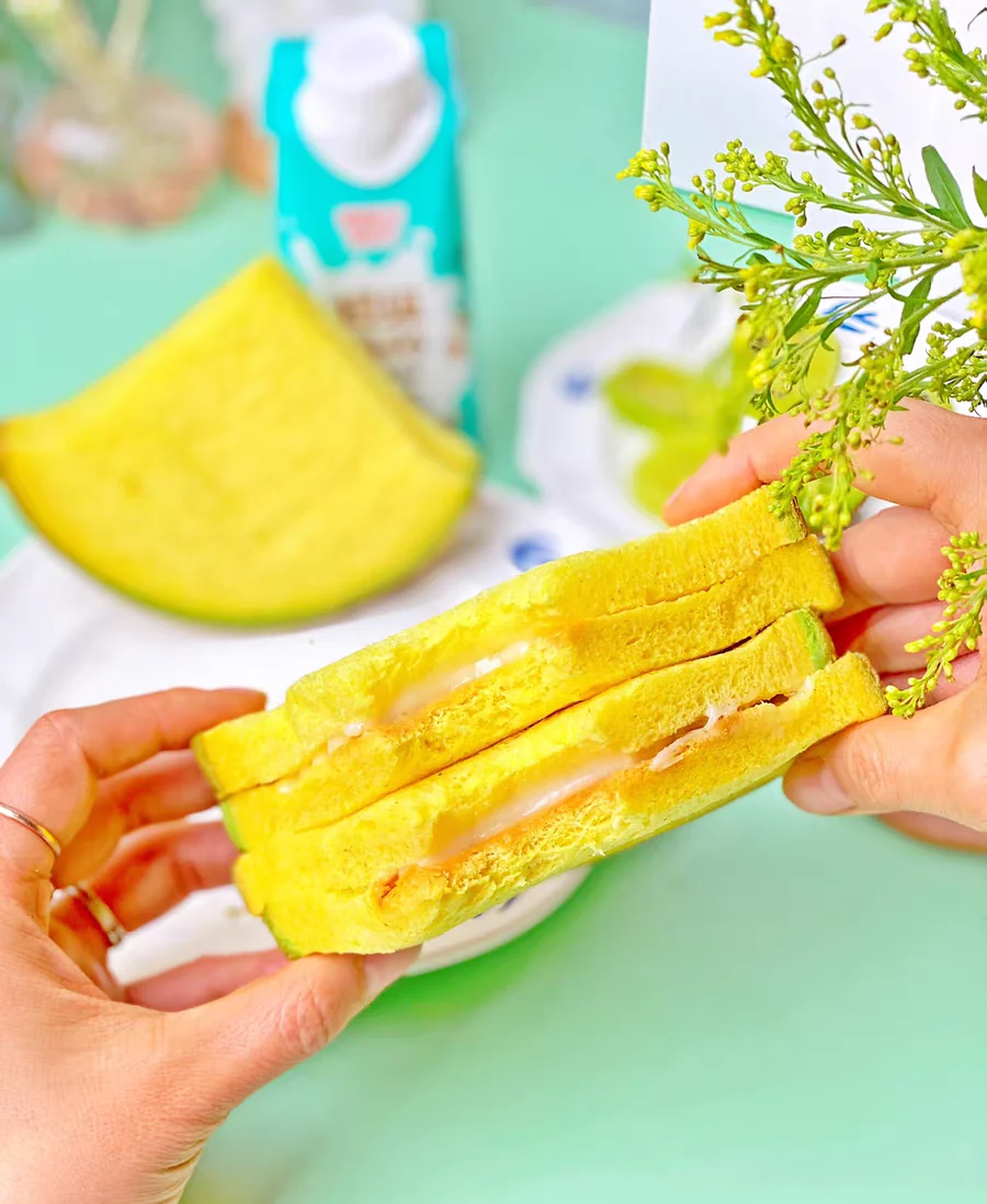 a1 PAIN DE MIE FOURRÉ SAVEUR MELON detail